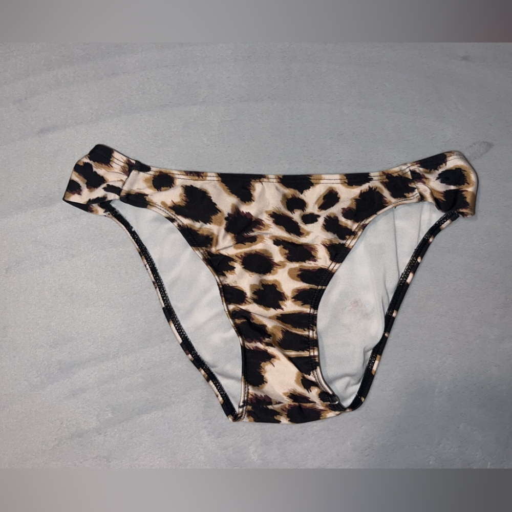 Swimsuit bottoms